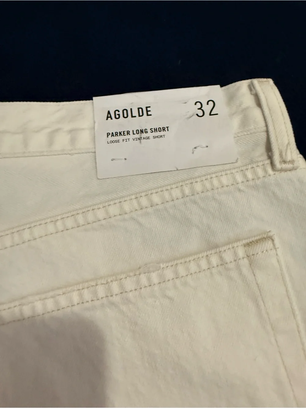 AGOLDE Parker Long Short Loose Fit in Panna Cotta White Size 32 NWT MSRP $158